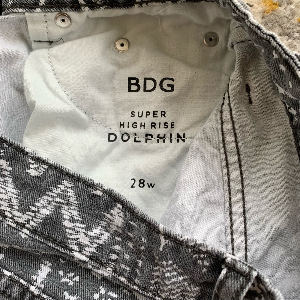 BDG Pattern High Rise Shorts - Picture 4 of 4